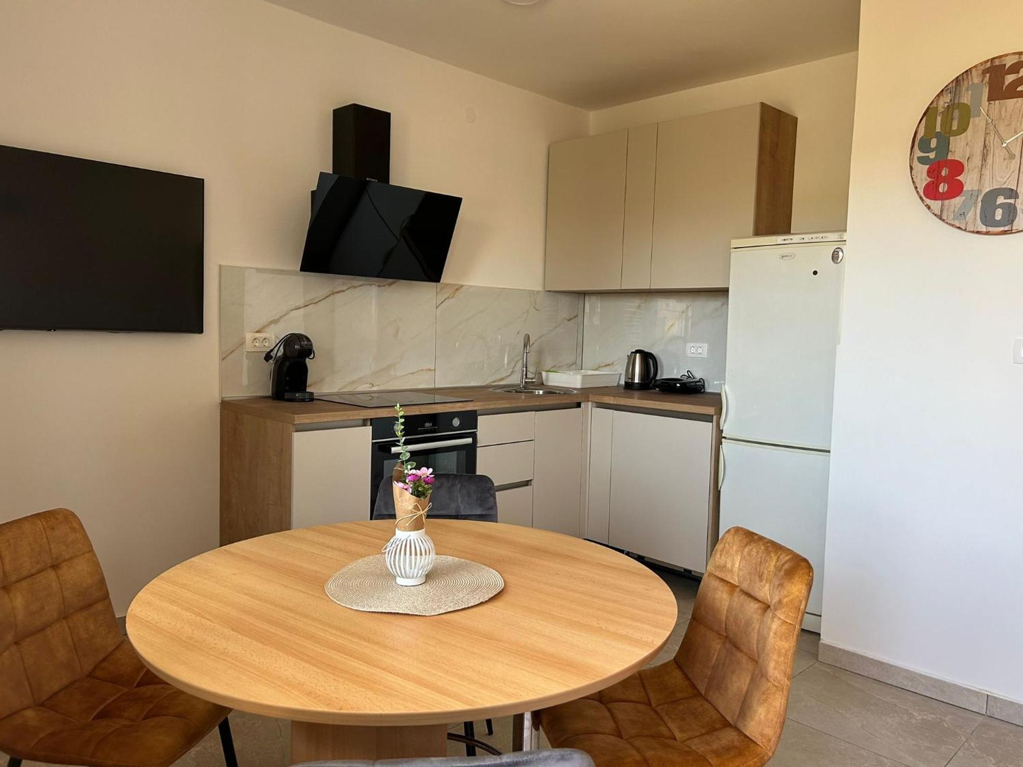 Apartman Marita Jezera Zewnętrze zdjęcie